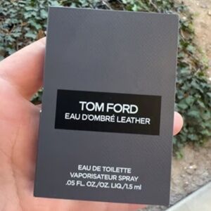 Tom Ford Eau D'ombre Leather EDT Eau De Toilette. Mini Spray Vial 0.05oz/1.5ml